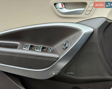 Серый Хендай Санта Фе, объемом двигателя 2.4 л и пробегом 120 тыс. км за 20000 $, фото 20 на Automoto.ua