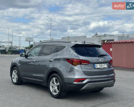 Серый Хендай Санта Фе, объемом двигателя 2.2 л и пробегом 230 тыс. км за 21500 $, фото 6 на Automoto.ua
