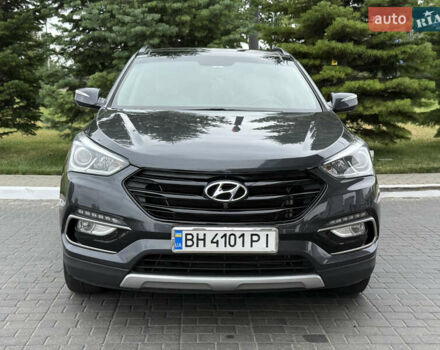 Серый Хендай Санта Фе, объемом двигателя 2.4 л и пробегом 120 тыс. км за 20000 $, фото 5 на Automoto.ua