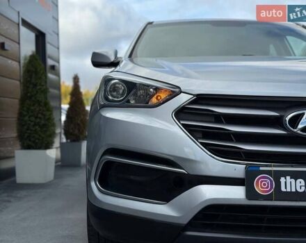Серый Хендай Санта Фе, объемом двигателя 2.36 л и пробегом 123 тыс. км за 16900 $, фото 15 на Automoto.ua