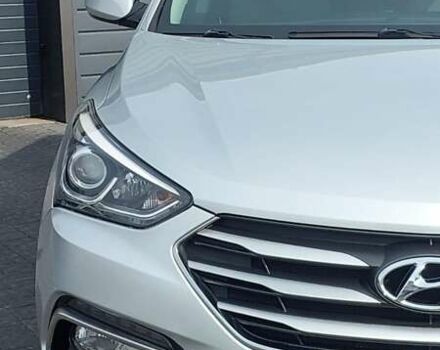 Сірий Хендай Санта Фе, об'ємом двигуна 2.36 л та пробігом 132 тис. км за 14500 $, фото 7 на Automoto.ua