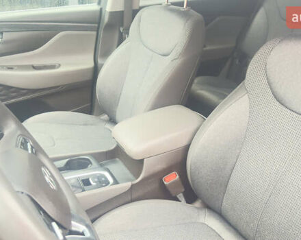 Хендай Санта Фе 2018 в Житомире на Automoto.ua Серый Хендай Санта Фе, объемом двигателя 2.4 л и пробегом 121 тыс. км за 21999 $, фото 8 на Automoto.ua