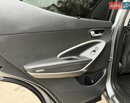 Сірий Хендай Санта Фе, об'ємом двигуна 2.2 л та пробігом 169 тис. км за 19399 $, фото 36 на Automoto.ua