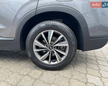 Сірий Хендай Санта Фе, об'ємом двигуна 2 л та пробігом 75 тис. км за 24900 $, фото 4 на Automoto.ua