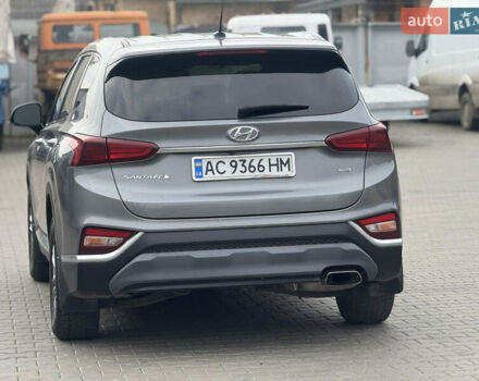 Сірий Хендай Санта Фе, об'ємом двигуна 2.36 л та пробігом 130 тис. км за 19500 $, фото 3 на Automoto.ua