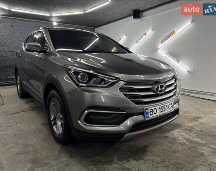 Хендай Санта Фе 2018 в Кременце на Automoto.ua Серый Хендай Санта Фе, объемом двигателя 2.4 л и пробегом 67 тыс. км за 19000 $, фото 4 на Automoto.ua