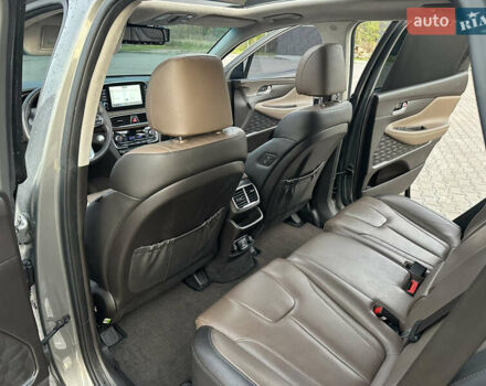 Серый Хендай Санта Фе, объемом двигателя 2.2 л и пробегом 131 тыс. км за 29200 $, фото 86 на Automoto.ua