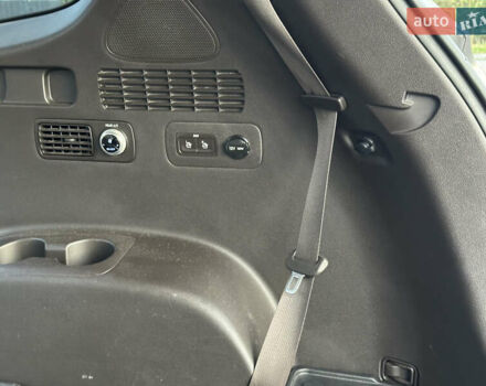 Серый Хендай Санта Фе, объемом двигателя 2.2 л и пробегом 131 тыс. км за 29200 $, фото 101 на Automoto.ua