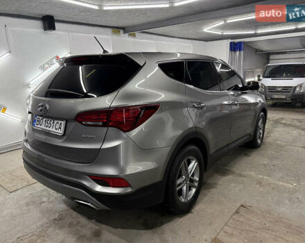 Хендай Санта Фе 2018 в Кременце на Automoto.ua Серый Хендай Санта Фе, объемом двигателя 2.4 л и пробегом 67 тыс. км за 19000 $, фото 8 на Automoto.ua