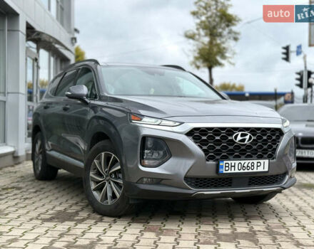 Серый Хендай Санта Фе, объемом двигателя 2 л и пробегом 103 тыс. км за 26000 $, фото 2 на Automoto.ua