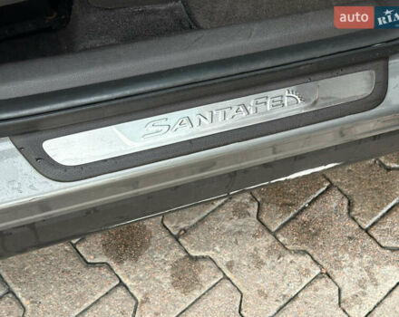 Серый Хендай Санта Фе, объемом двигателя 2.2 л и пробегом 131 тыс. км за 29200 $, фото 53 на Automoto.ua