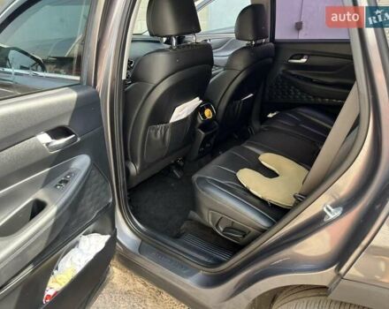 Серый Хендай Санта Фе, объемом двигателя 2.2 л и пробегом 75 тыс. км за 31050 $, фото 13 на Automoto.ua