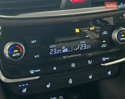 Серый Хендай Санта Фе, объемом двигателя 2.2 л и пробегом 30 тыс. км за 35000 $, фото 29 на Automoto.ua