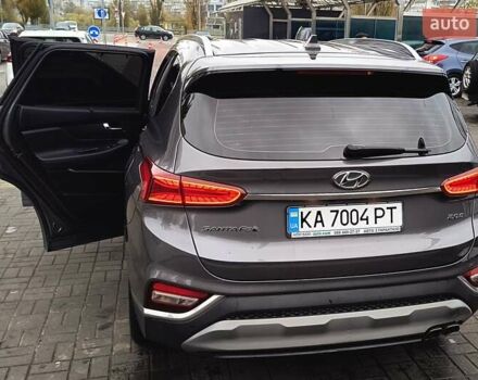 Серый Хендай Санта Фе, объемом двигателя 2 л и пробегом 113 тыс. км за 26400 $, фото 5 на Automoto.ua