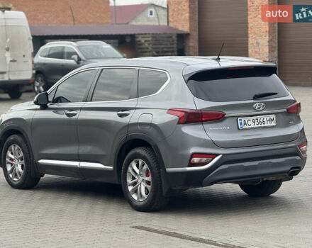 Сірий Хендай Санта Фе, об'ємом двигуна 2.36 л та пробігом 130 тис. км за 19500 $, фото 1 на Automoto.ua