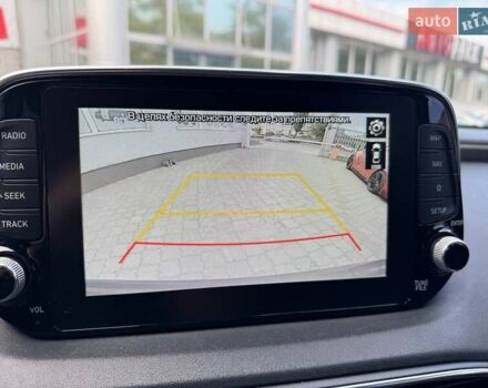 Сірий Хендай Санта Фе, об'ємом двигуна 2 л та пробігом 75 тис. км за 24900 $, фото 17 на Automoto.ua