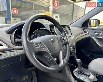 Серый Хендай Санта Фе, объемом двигателя 2.36 л и пробегом 112 тыс. км за 15900 $, фото 19 на Automoto.ua