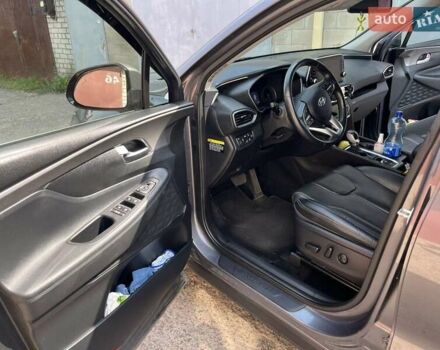 Серый Хендай Санта Фе, объемом двигателя 2.2 л и пробегом 75 тыс. км за 31050 $, фото 11 на Automoto.ua