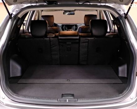 Серый Хендай Санта Фе, объемом двигателя 2.4 л и пробегом 164 тыс. км за 15900 $, фото 8 на Automoto.ua