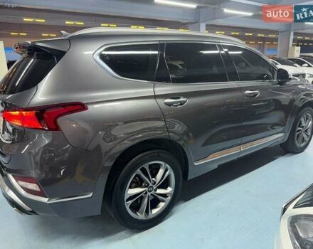 Сірий Хендай Санта Фе, об'ємом двигуна 2 л та пробігом 125 тис. км за 35000 $, фото 1 на Automoto.ua