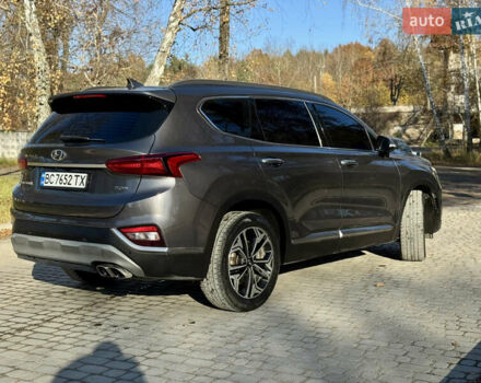 Серый Хендай Санта Фе, объемом двигателя 2 л и пробегом 148 тыс. км за 24400 $, фото 10 на Automoto.ua