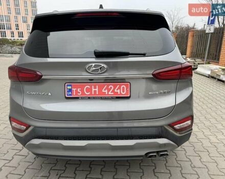 Серый Хендай Санта Фе, объемом двигателя 2.2 л и пробегом 158 тыс. км за 29700 $, фото 15 на Automoto.ua