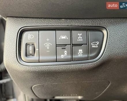 Серый Хендай Санта Фе, объемом двигателя 2.2 л и пробегом 75 тыс. км за 31050 $, фото 16 на Automoto.ua