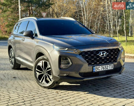 Серый Хендай Санта Фе, объемом двигателя 2 л и пробегом 148 тыс. км за 24400 $, фото 9 на Automoto.ua