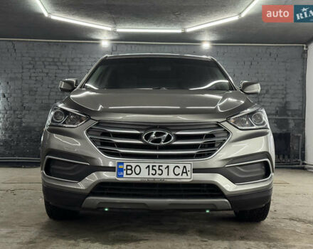 Хендай Санта Фе 2018 в Кременце на Automoto.ua Серый Хендай Санта Фе, объемом двигателя 2.4 л и пробегом 67 тыс. км за 19000 $, фото 1 на Automoto.ua