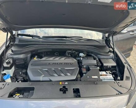 Сірий Хендай Санта Фе, об'ємом двигуна 2 л та пробігом 75 тис. км за 24900 $, фото 5 на Automoto.ua