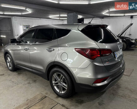 Хендай Санта Фе 2018 в Кременце на Automoto.ua Серый Хендай Санта Фе, объемом двигателя 2.4 л и пробегом 67 тыс. км за 19000 $, фото 12 на Automoto.ua
