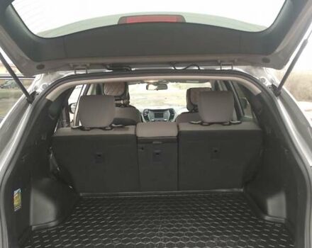 Серый Хендай Санта Фе, объемом двигателя 2.36 л и пробегом 182 тыс. км за 16500 $, фото 15 на Automoto.ua