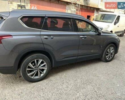 Серый Хендай Санта Фе, объемом двигателя 2.2 л и пробегом 75 тыс. км за 31050 $, фото 6 на Automoto.ua