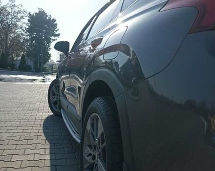 Серый Хендай Санта Фе, объемом двигателя 2 л и пробегом 151 тыс. км за 25100 $, фото 2 на Automoto.ua