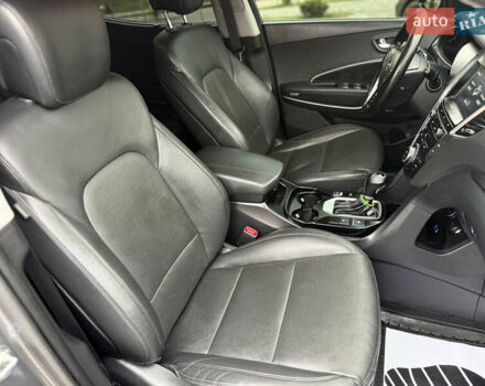 Сірий Хендай Санта Фе, об'ємом двигуна 2.2 л та пробігом 169 тис. км за 19399 $, фото 51 на Automoto.ua