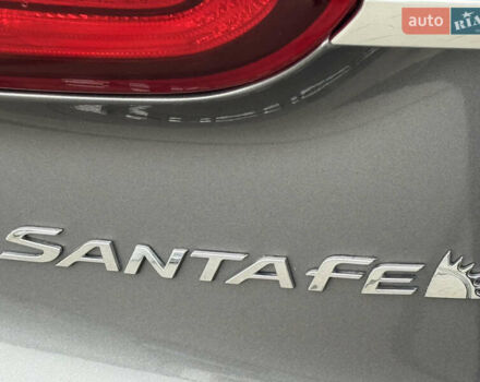 Сірий Хендай Санта Фе, об'ємом двигуна 2.36 л та пробігом 130 тис. км за 19500 $, фото 6 на Automoto.ua