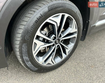 Хендай Санта Фе 2018 в Владимир-Волынский на Automoto.ua Серый Хендай Санта Фе, объемом двигателя 2.2 л и пробегом 73 тыс. км за 30500 $, фото 24 на Automoto.ua