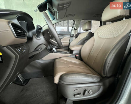 Серый Хендай Санта Фе, объемом двигателя 2.2 л и пробегом 30 тыс. км за 35000 $, фото 42 на Automoto.ua