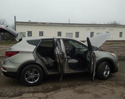 Серый Хендай Санта Фе, объемом двигателя 2.36 л и пробегом 182 тыс. км за 16500 $, фото 9 на Automoto.ua