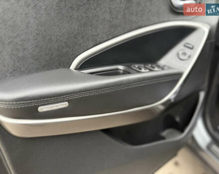 Сірий Хендай Санта Фе, об'ємом двигуна 2.2 л та пробігом 169 тис. км за 19399 $, фото 24 на Automoto.ua