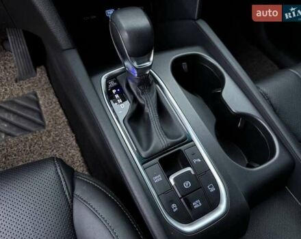 Серый Хендай Санта Фе, объемом двигателя 2 л и пробегом 95 тыс. км за 25500 $, фото 23 на Automoto.ua