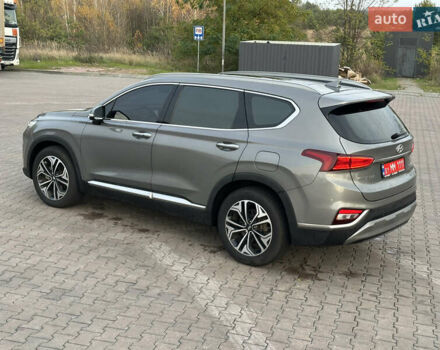 Серый Хендай Санта Фе, объемом двигателя 2.2 л и пробегом 131 тыс. км за 29200 $, фото 30 на Automoto.ua