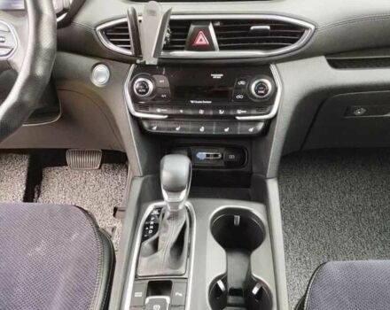 Сірий Хендай Санта Фе, об'ємом двигуна 2 л та пробігом 140 тис. км за 21000 $, фото 8 на Automoto.ua