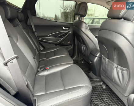 Сірий Хендай Санта Фе, об'ємом двигуна 2.2 л та пробігом 169 тис. км за 19399 $, фото 46 на Automoto.ua