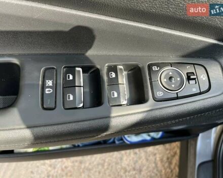 Серый Хендай Санта Фе, объемом двигателя 2.2 л и пробегом 75 тыс. км за 31050 $, фото 17 на Automoto.ua