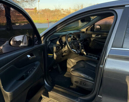 Серый Хендай Санта Фе, объемом двигателя 2.2 л и пробегом 106 тыс. км за 24900 $, фото 11 на Automoto.ua