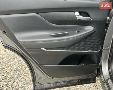 Сірий Хендай Санта Фе, об'ємом двигуна 2 л та пробігом 138 тис. км за 26500 $, фото 15 на Automoto.ua