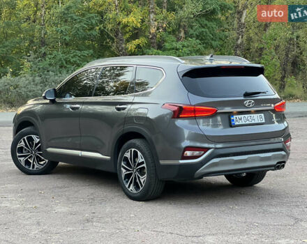 Сірий Хендай Санта Фе, об'ємом двигуна 2.2 л та пробігом 125 тис. км за 33500 $, фото 5 на Automoto.ua
