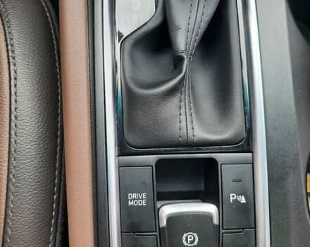 Сірий Хендай Санта Фе, об'ємом двигуна 2 л та пробігом 104 тис. км за 29300 $, фото 8 на Automoto.ua