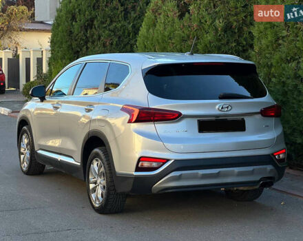 Серый Хендай Санта Фе, объемом двигателя 2.36 л и пробегом 126 тыс. км за 16900 $, фото 6 на Automoto.ua